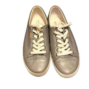 Ecco Silver Shoes by Dillards Men’s Size 8